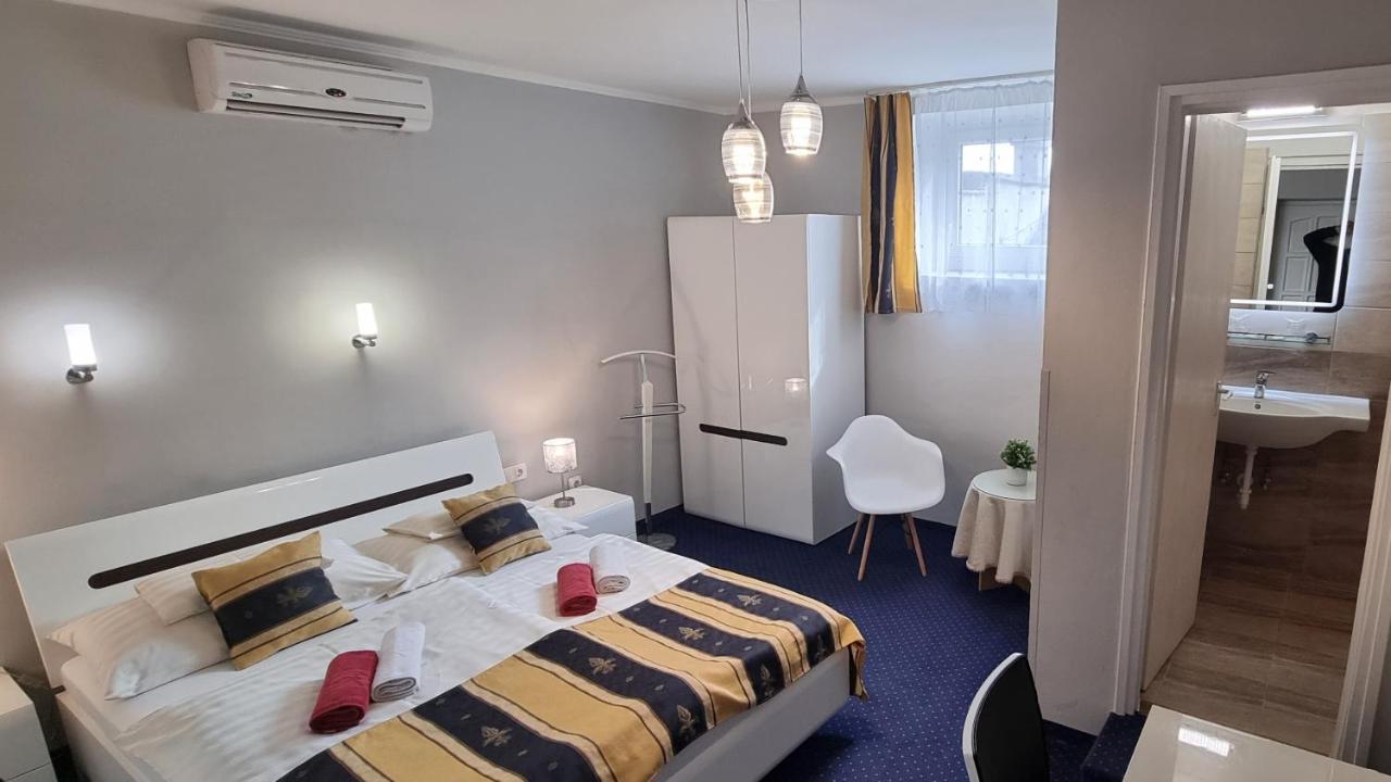 Hotel Romantik Егер Екстериор снимка